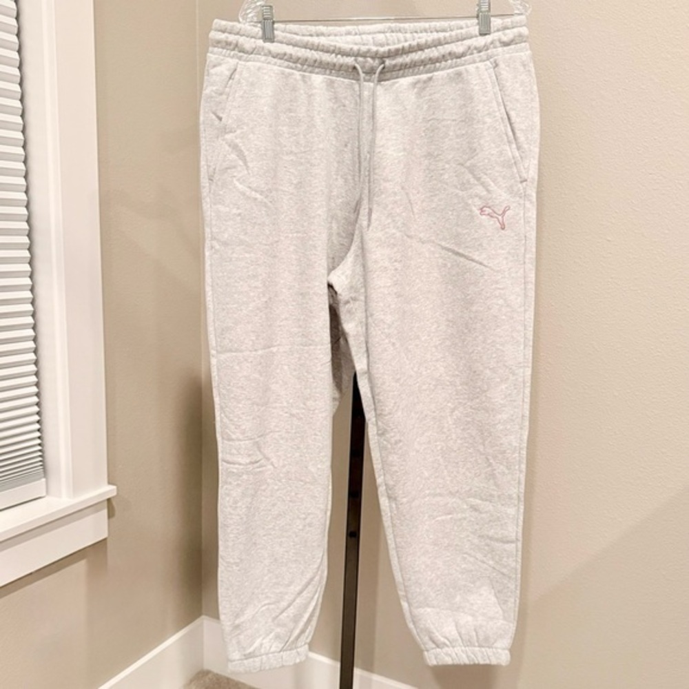 NWT Puma women’s cozy gray sweatpants with pockets size XL